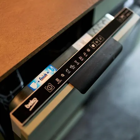 Magnolia Modern By Bookinghost Wrocław